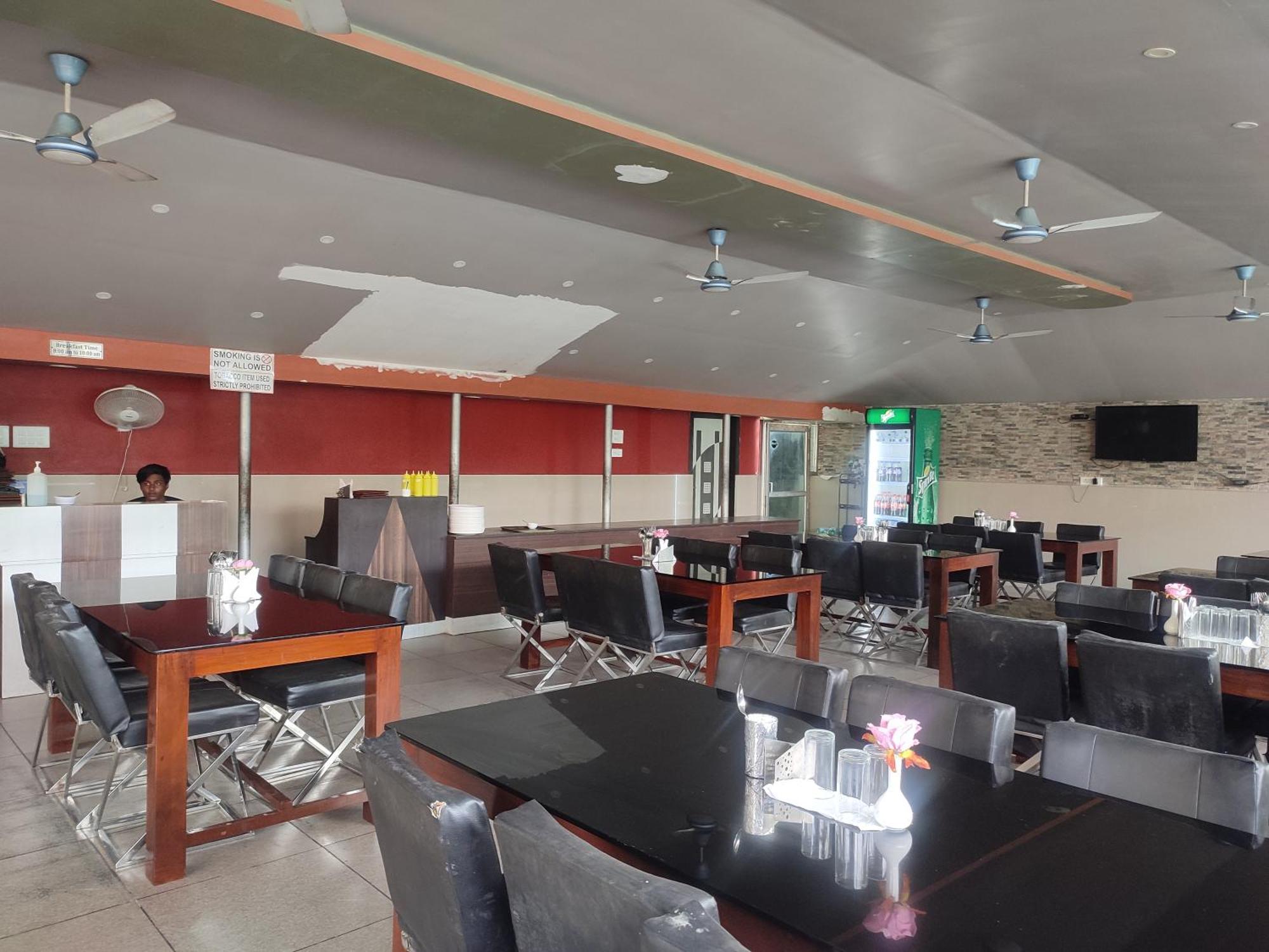 Maa Greenary View - A Holiday Resort Alipur Duar Экстерьер фото