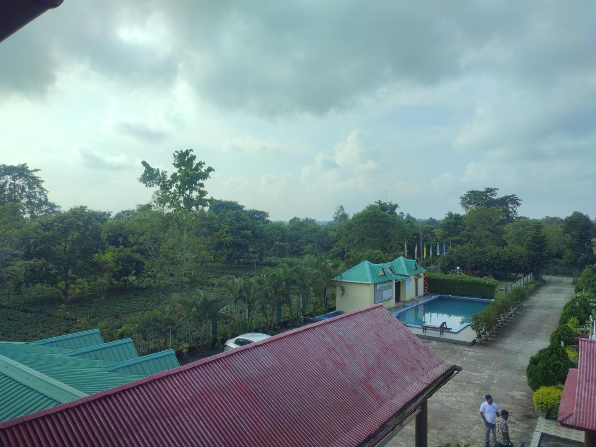 Maa Greenary View - A Holiday Resort Alipur Duar Экстерьер фото
